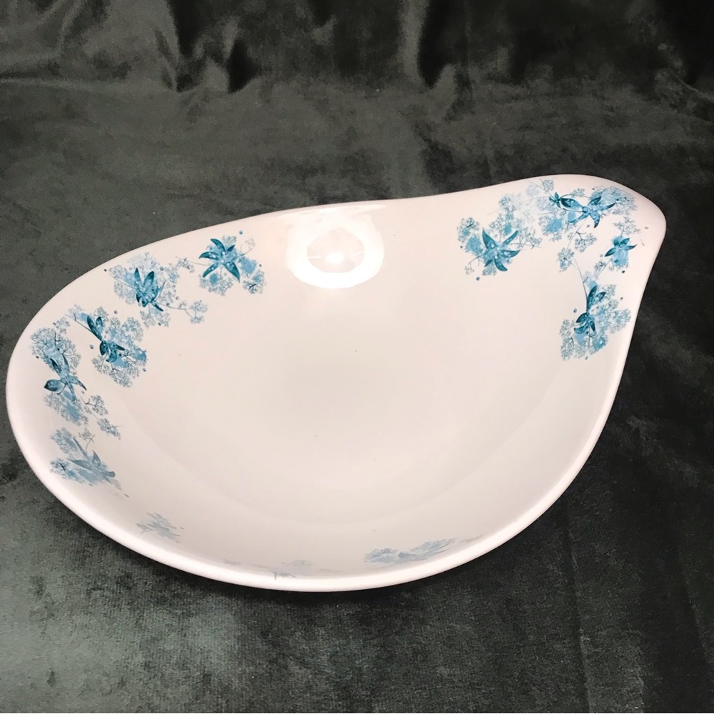 Eva Zeisel HallCraft Blue Frost Flowers Lug Handle Serving Bowl 1950s,  12”